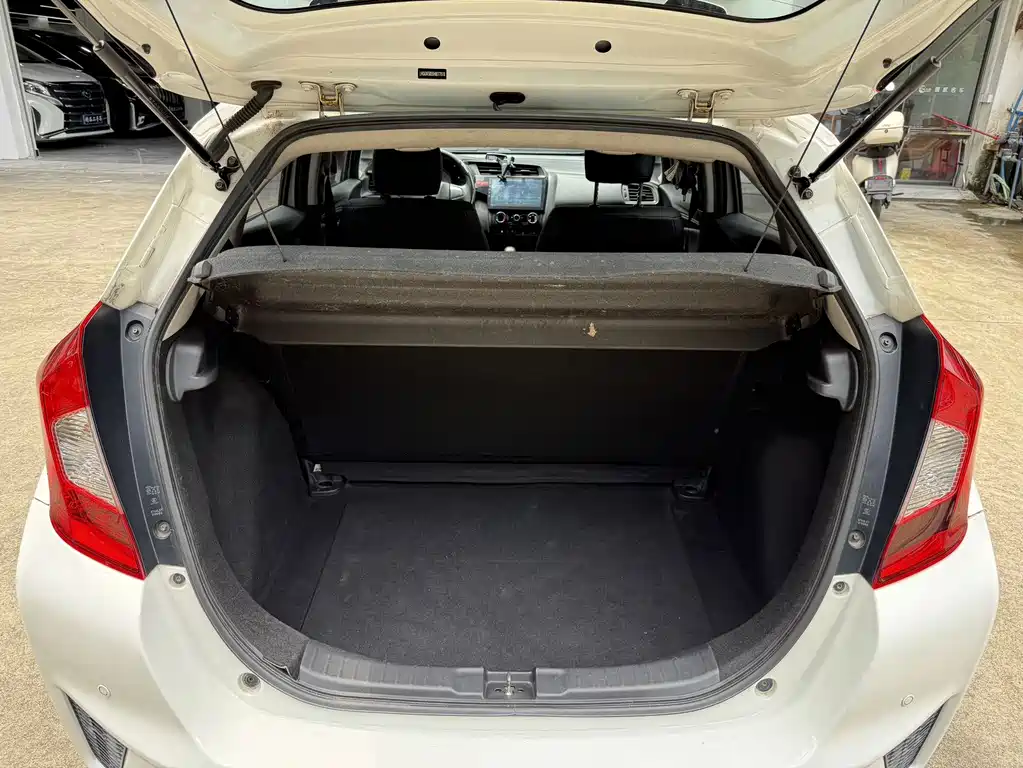 Honda Fit 2017 — фото 13
