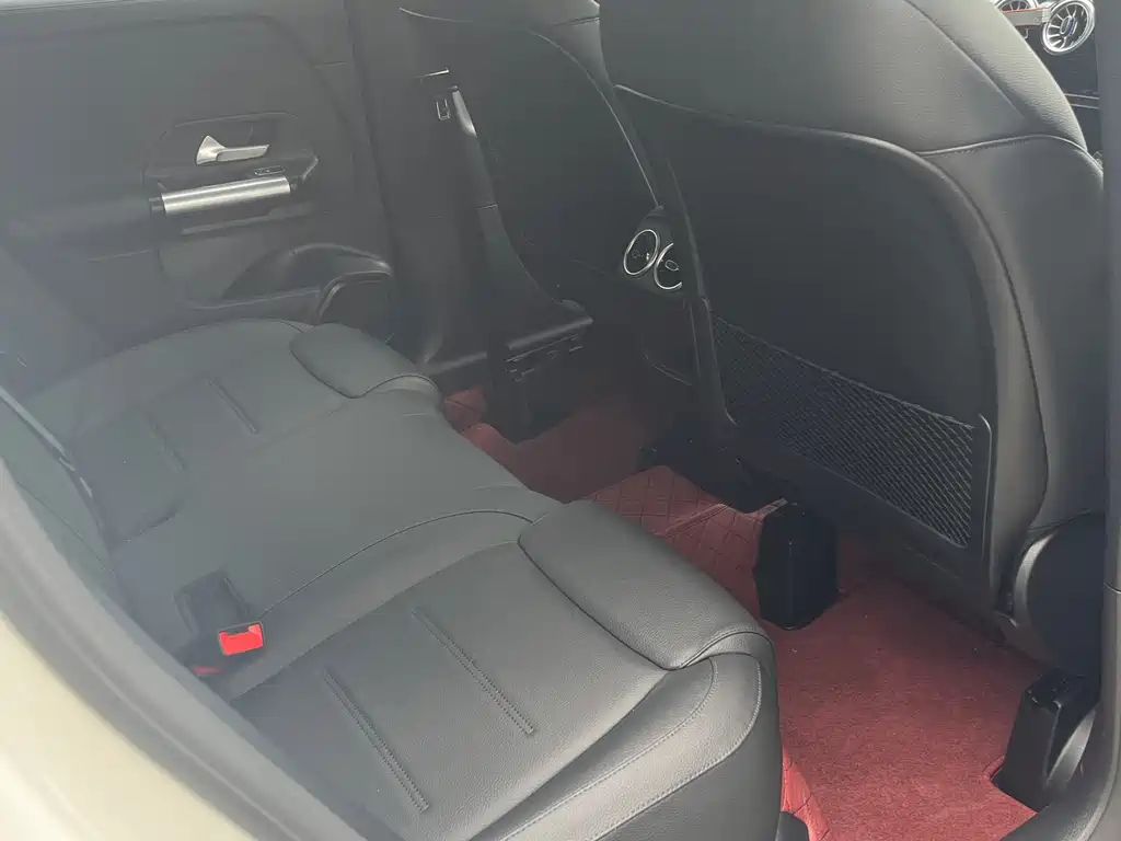 Mercedes-Benz GLA 2021 — фото 11