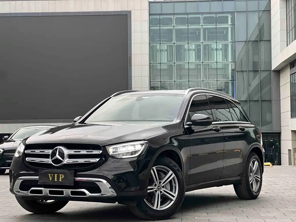 Mercedes-Benz GLC 2021 — фото 1