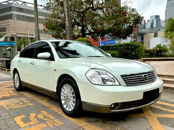 Nissan Teana 2004