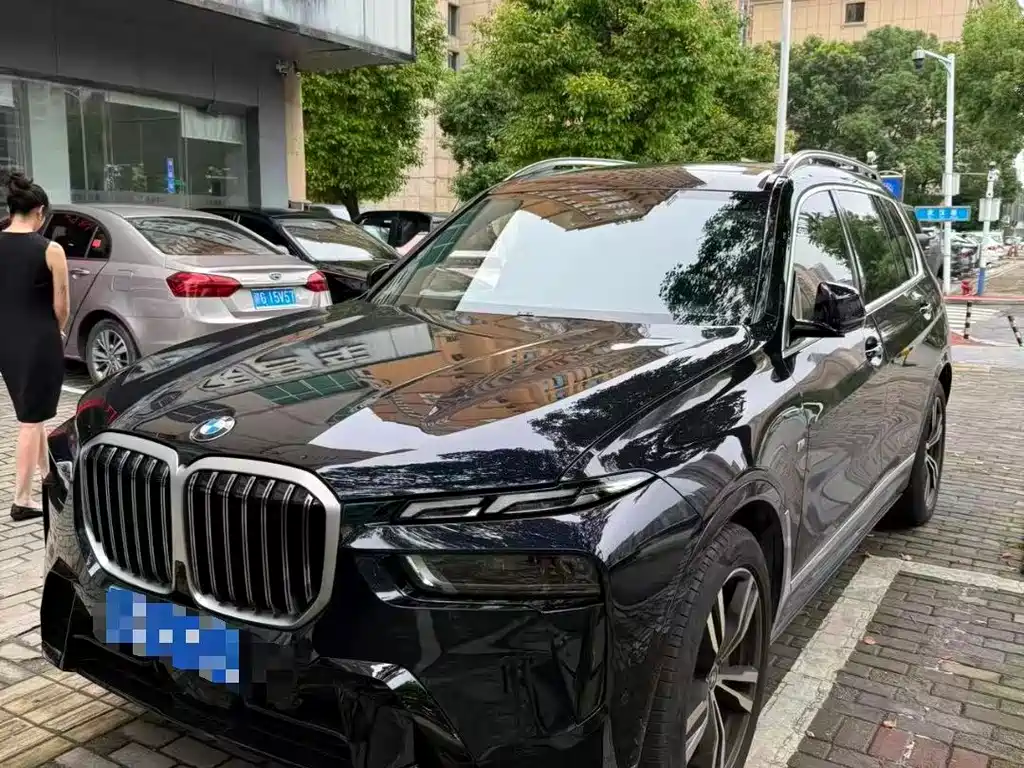 BMW X7 2024