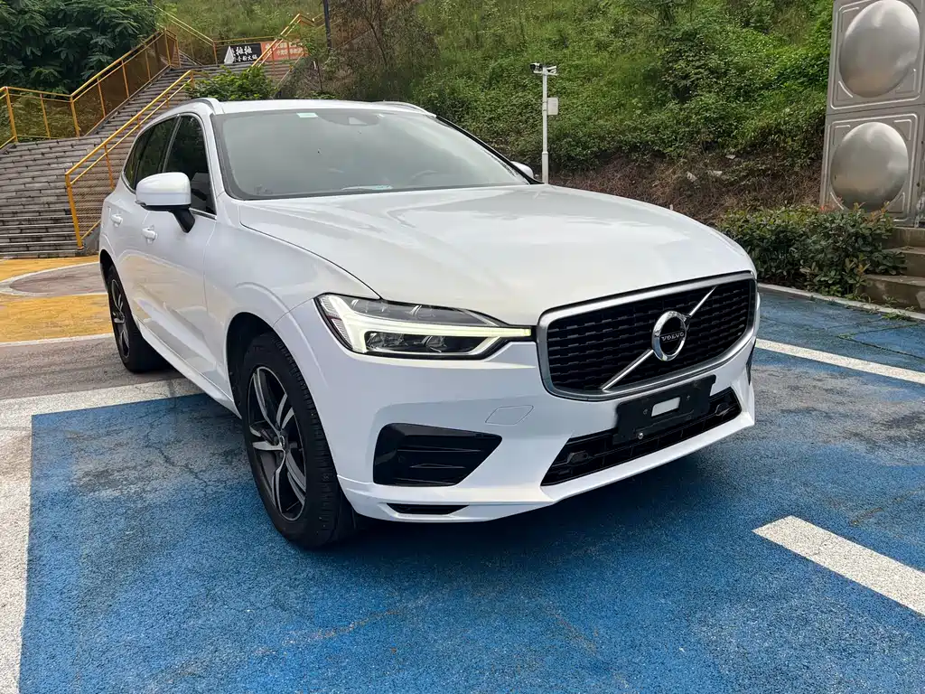 Volvo XC60 2018 — фото 3