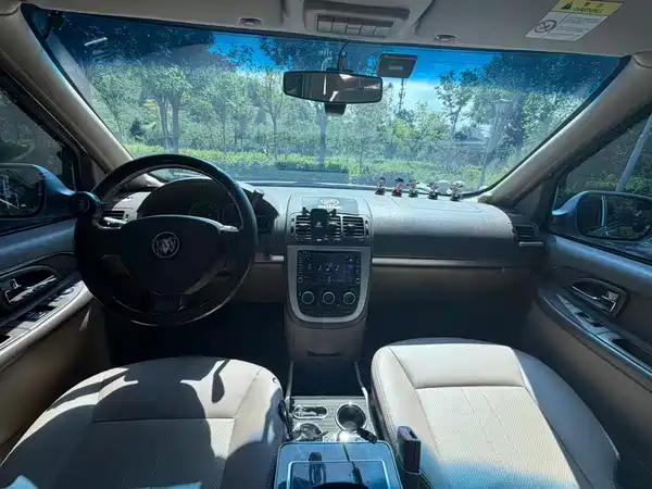 Buick GL8 2015