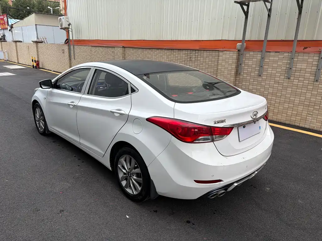 Hyundai Elantra Langdong 2015 — фото 8