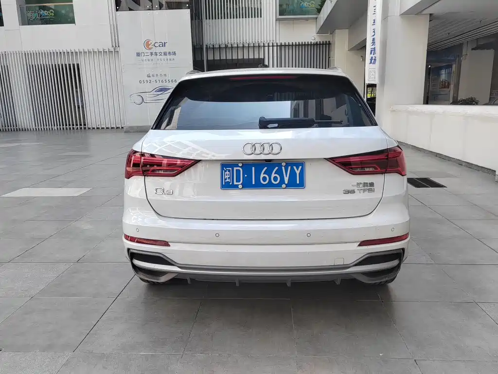 Audi Q3 2022 — фото 14