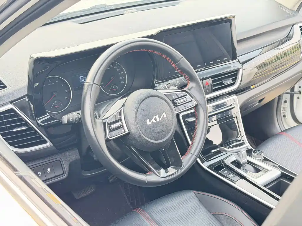Kia KX3 Proud Running 2022 — фото 16
