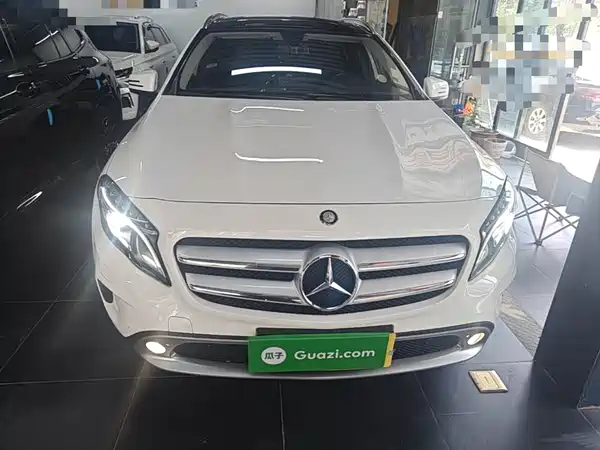 Mercedes-Benz GLA 2016