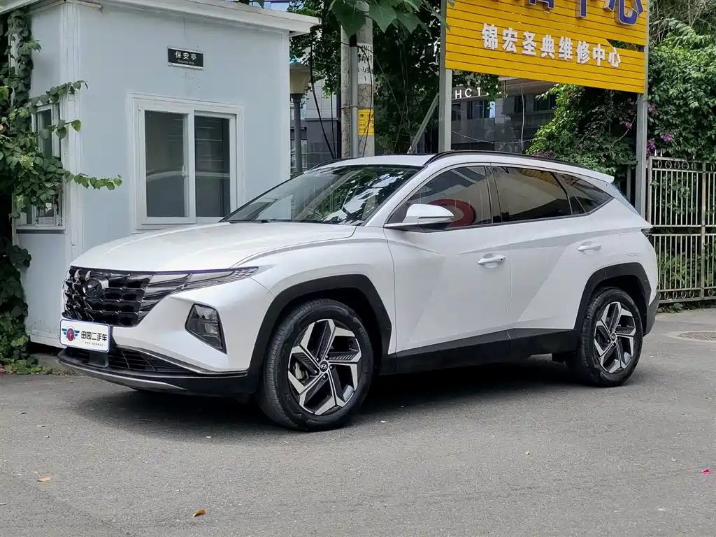 Hyundai Tucson 2021 — фото 1