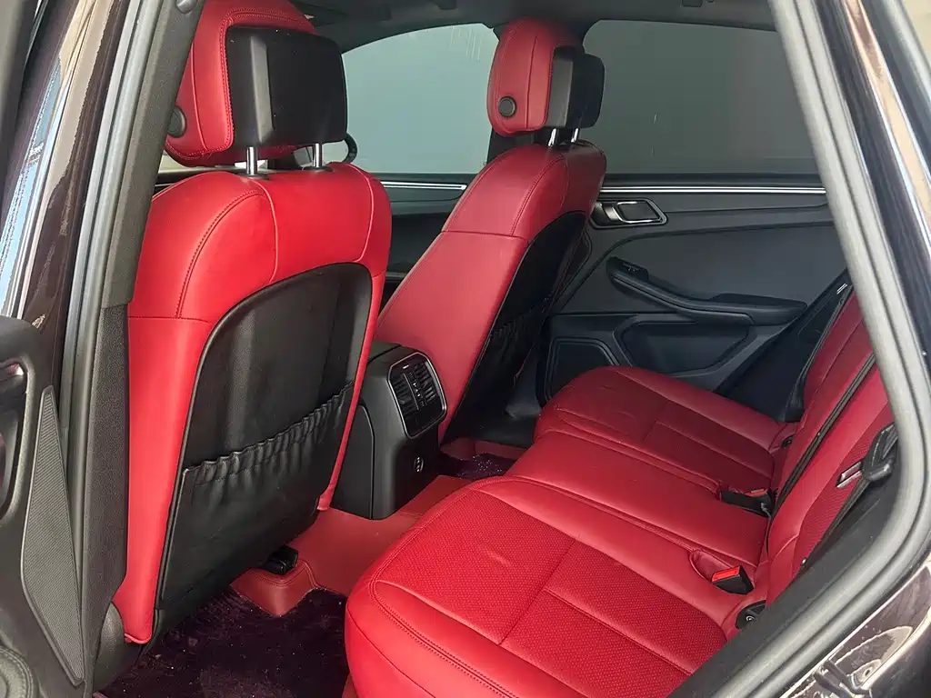 Porsche Macan 2020 — фото 10