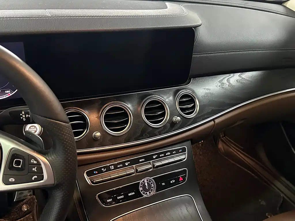 Mercedes-Benz E-Class 2018 — фото 6