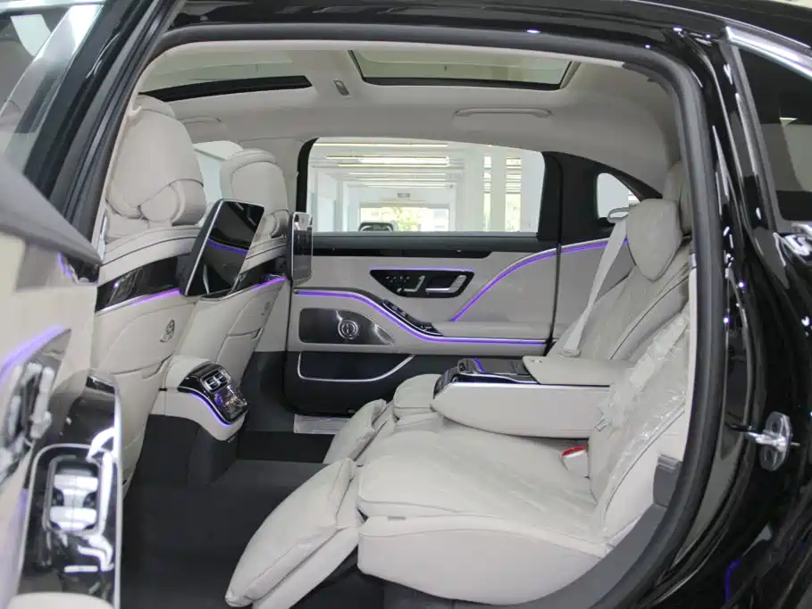 Mercedes-Benz Maybach S-Class 2025 — фото 8