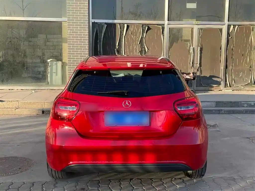 Mercedes-Benz A-Class 2017 — фото 7