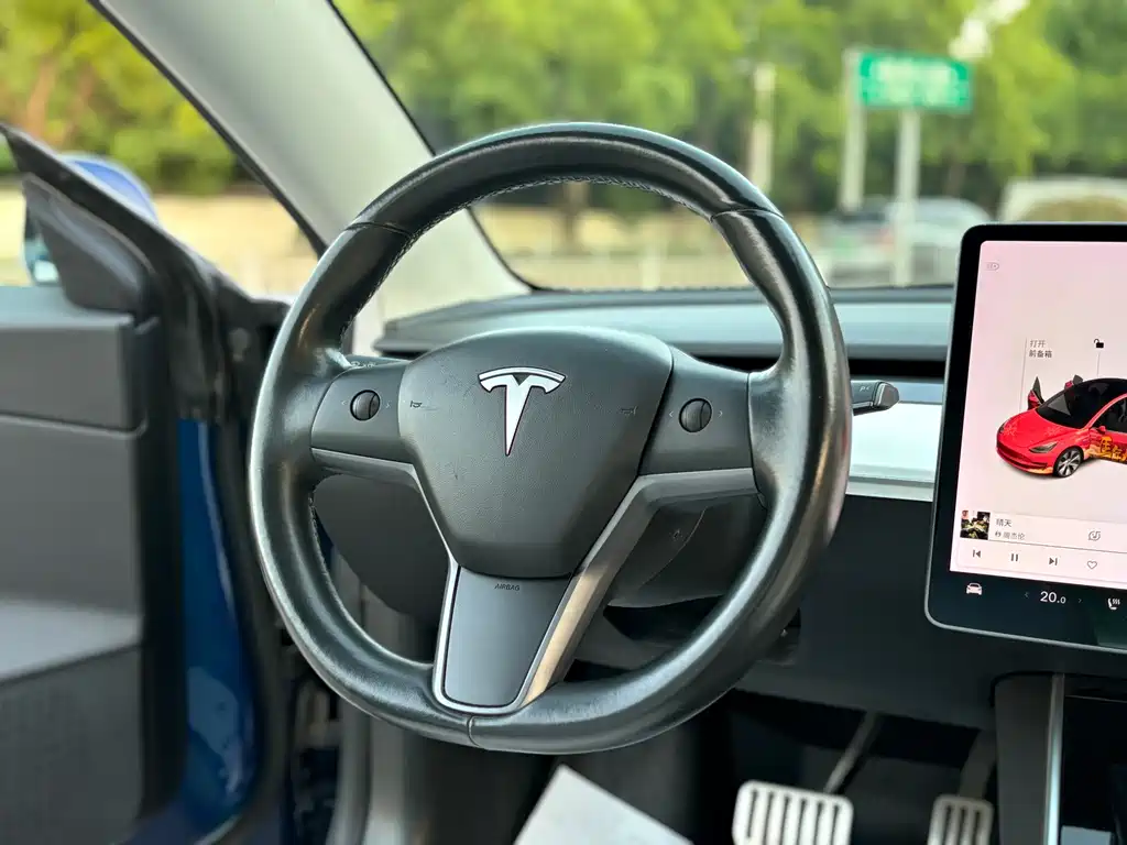 Tesla Model 3 2019 — фото 11