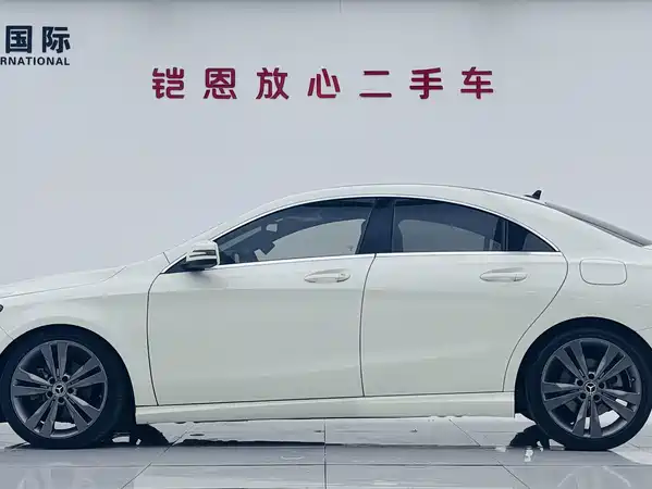 Mercedes-Benz CLA 2018