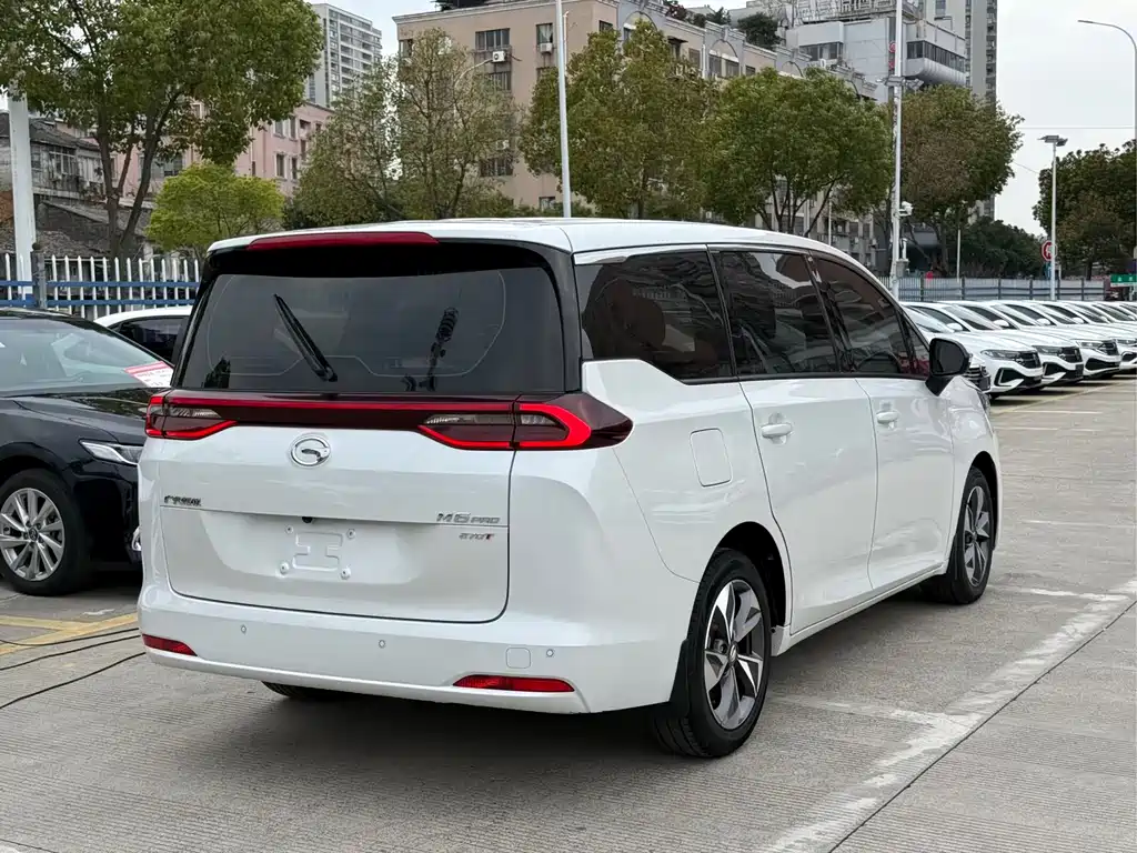GAC Motor Trumpchi M6 2024 — фото 6