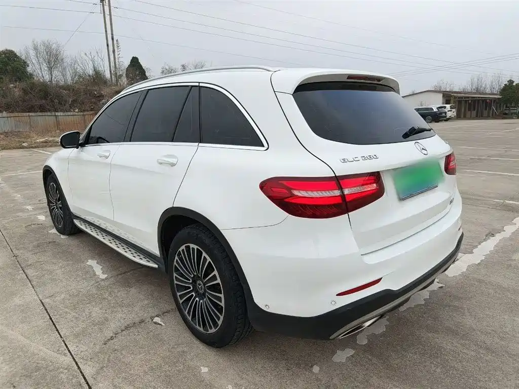 Mercedes-Benz GLC 2018 — фото 23