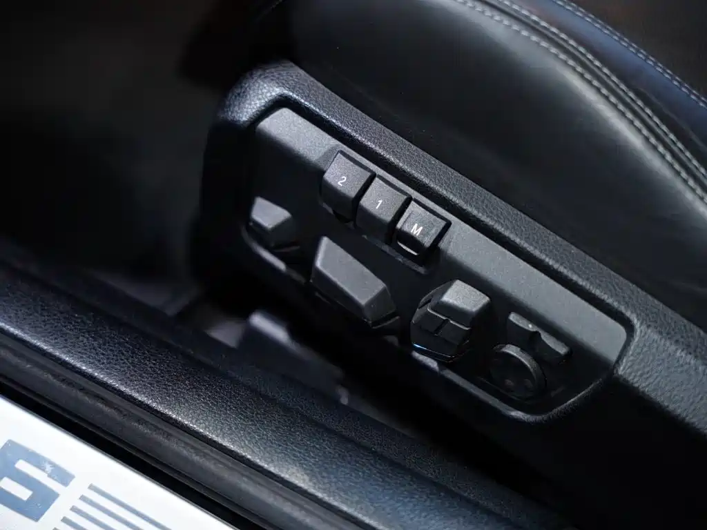 BMW M6 2015 — фото 23