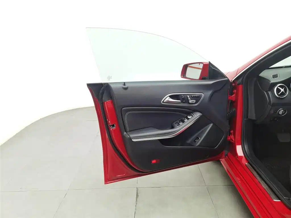 Mercedes-Benz CLA 2018 — фото 8