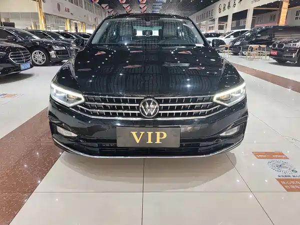 Volkswagen Magotan 2023