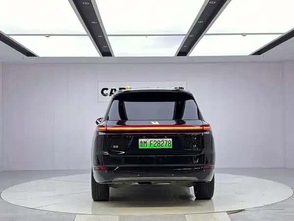 Li Auto L9 2025