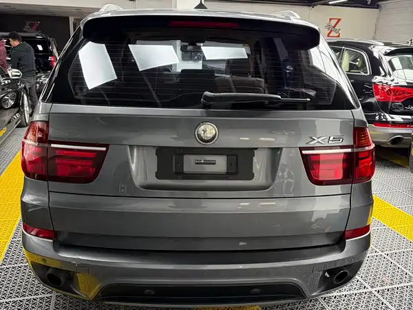 BMW X5 2011