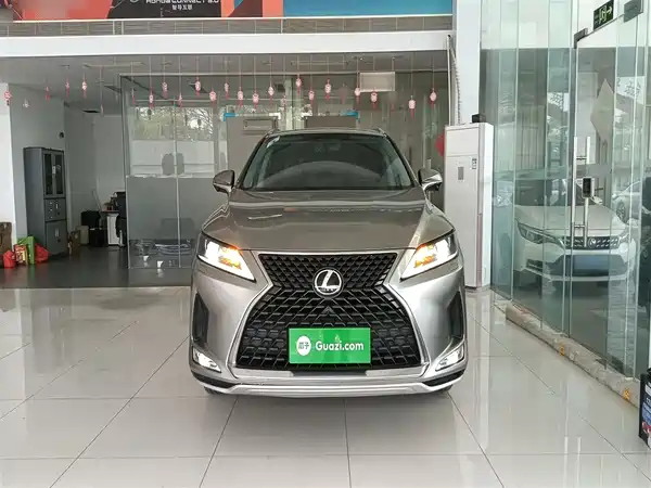 Lexus RX 2020