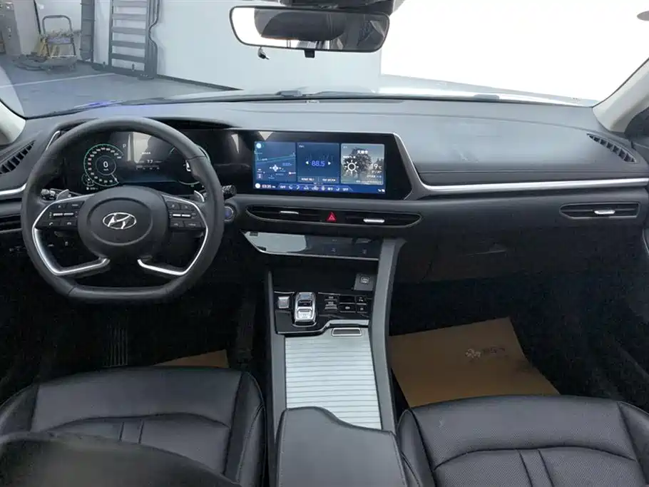Hyundai Sonata 2021 — фото 12