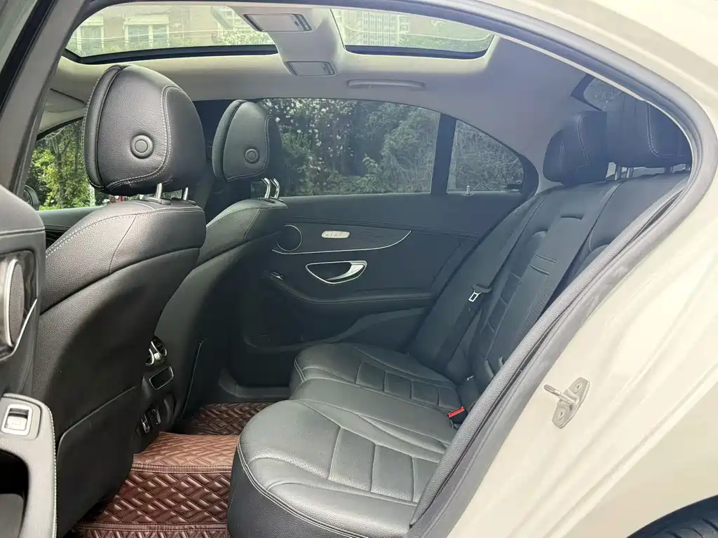 Mercedes-Benz C-Class 2020 — фото 6