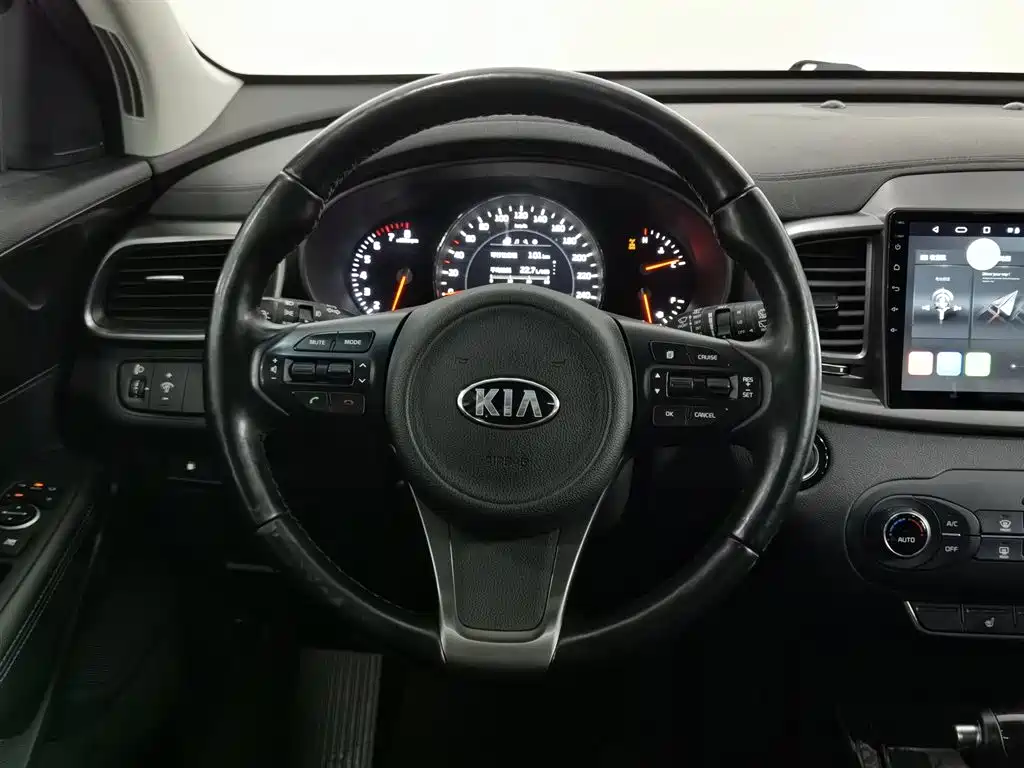 Kia Sorento 2016 — фото 11