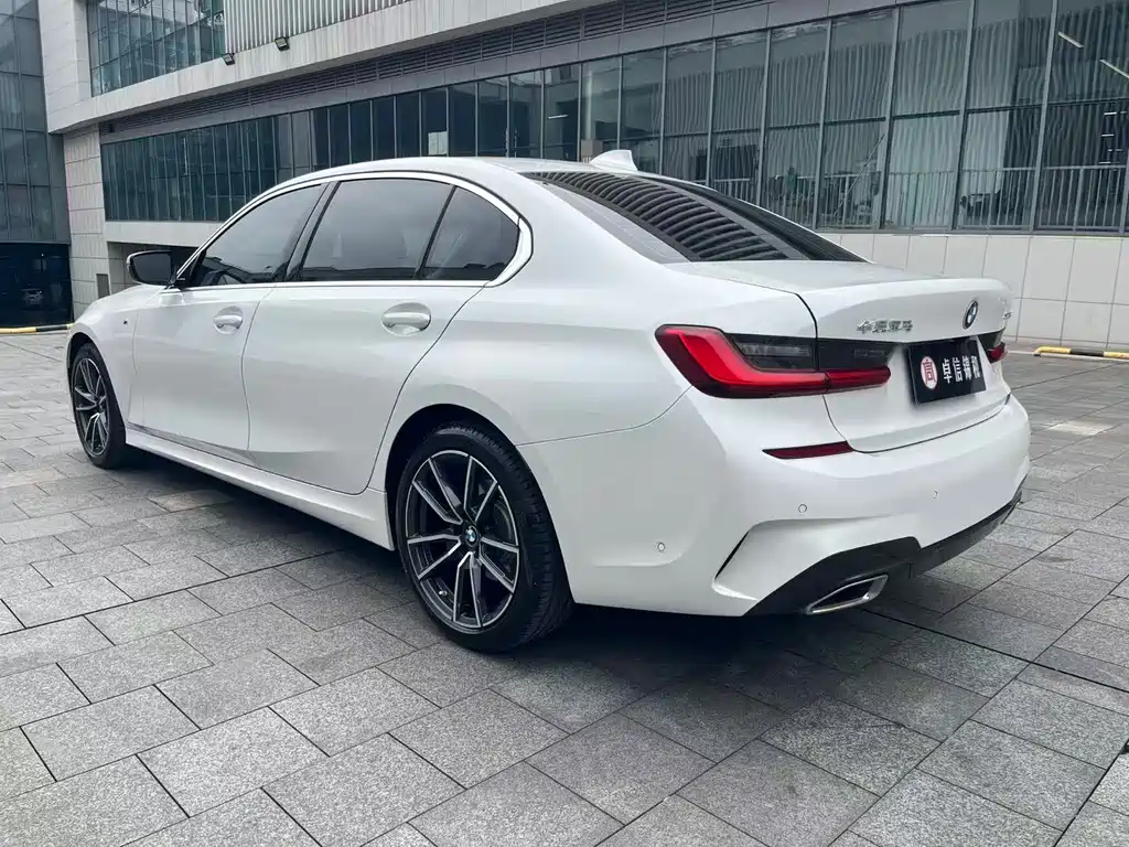 BMW 3 Series 2021 — фото 11
