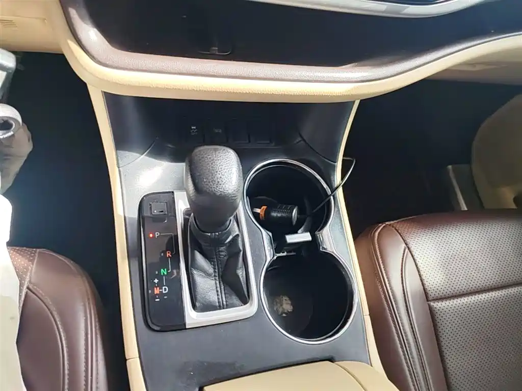 Toyota Highlander 2020 — фото 13