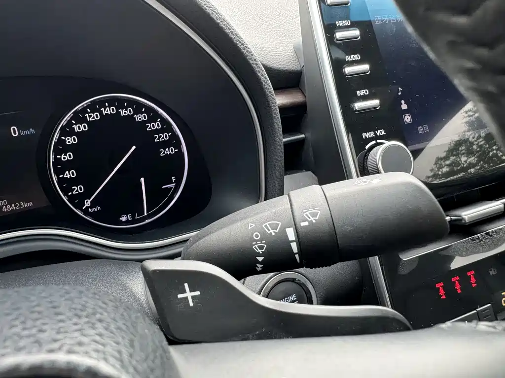 Toyota Avalon 2019 — фото 30