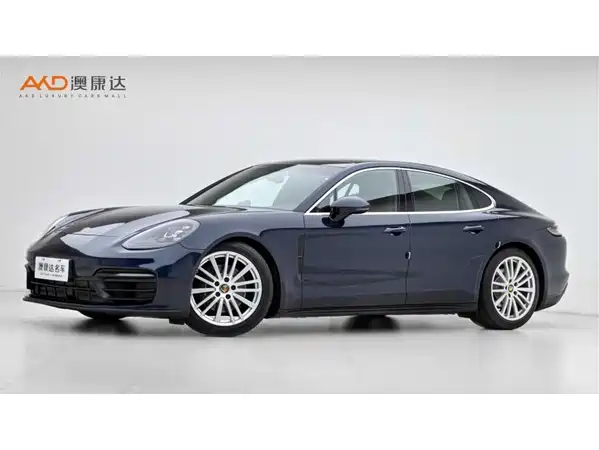 Porsche Panamera 2021