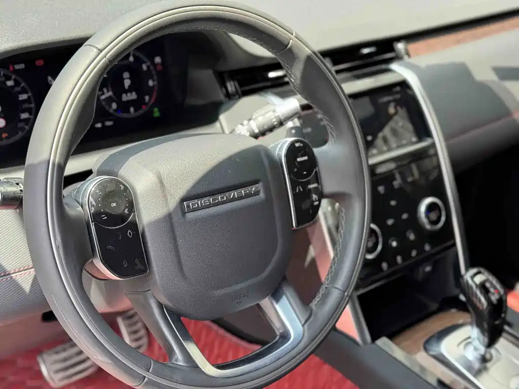Land Rover Discovery Sport 2021 — фото 10