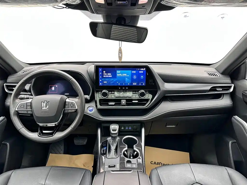 Toyota Crown Kluger 2022 — фото 10