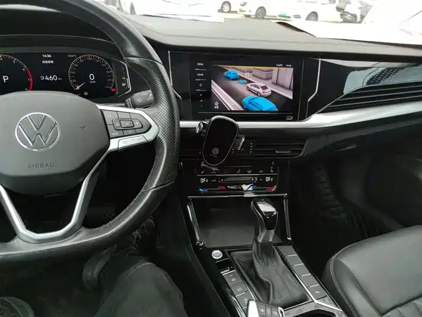Volkswagen Passat 2022