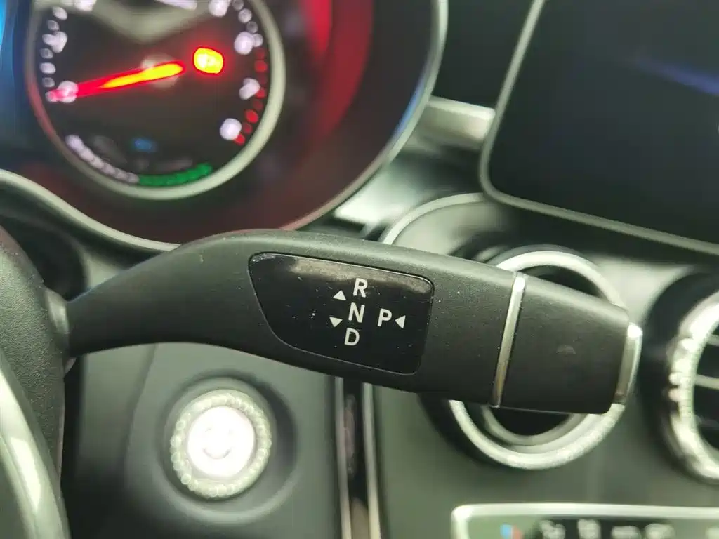 Mercedes-Benz C-Class 2018 — фото 13