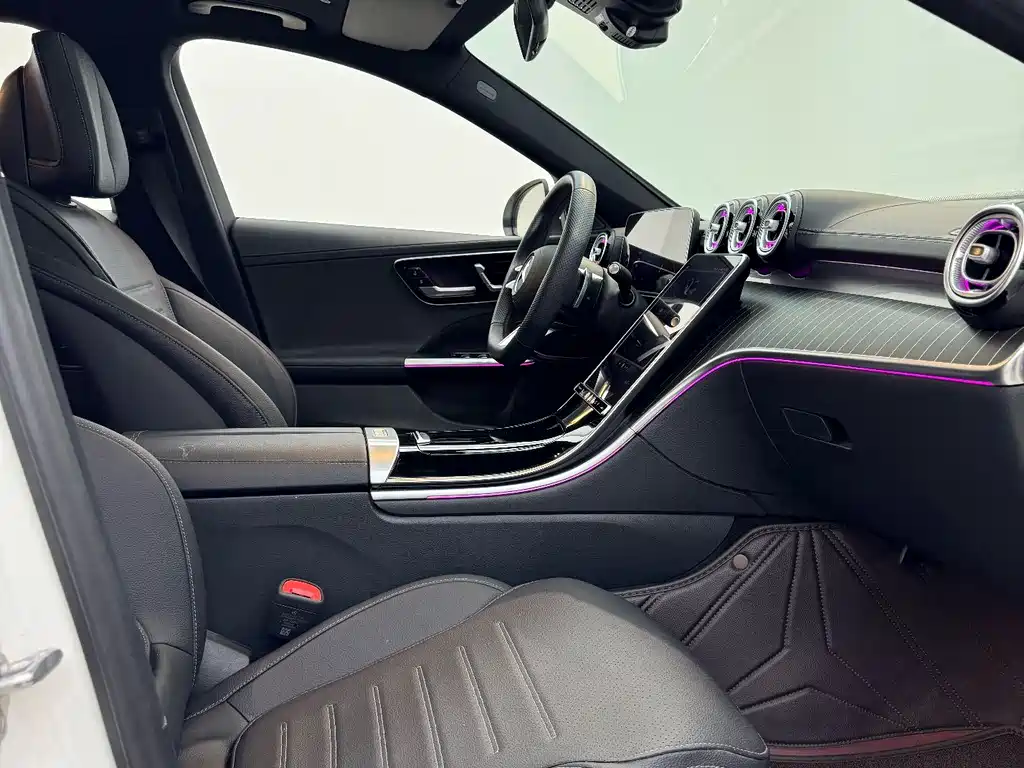 Mercedes-Benz C-Class 2022 — фото 9