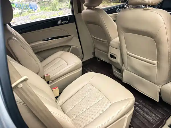 Baojun 730 2016