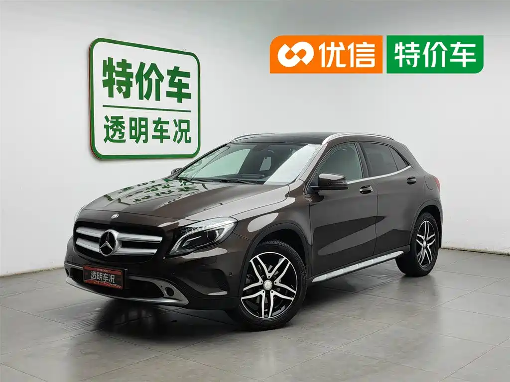Mercedes-Benz GLA 2015
