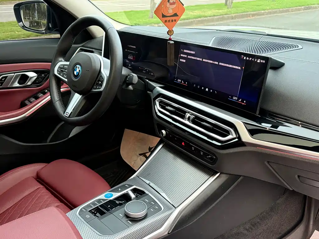 BMW i3 2024 — фото 8