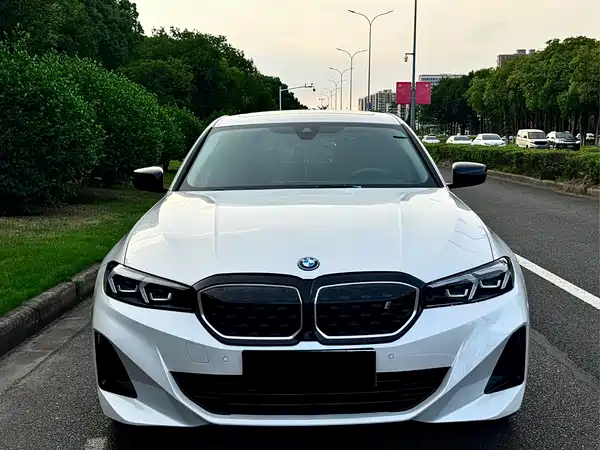 BMW i3 2024