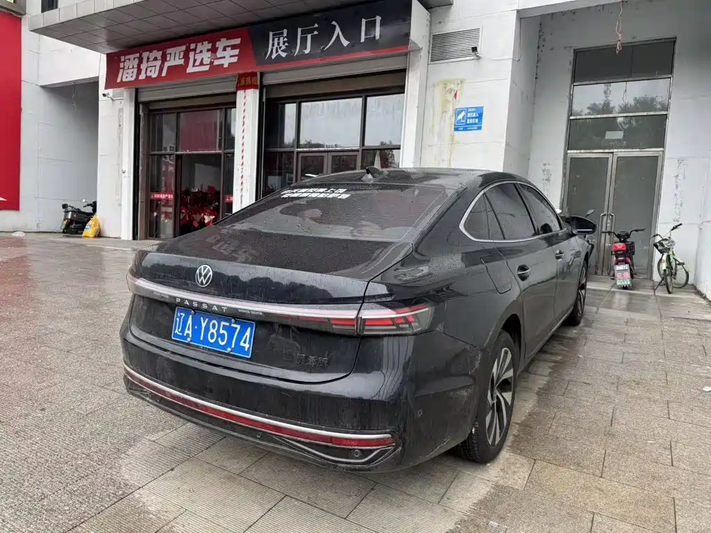 Volkswagen Passat 2025