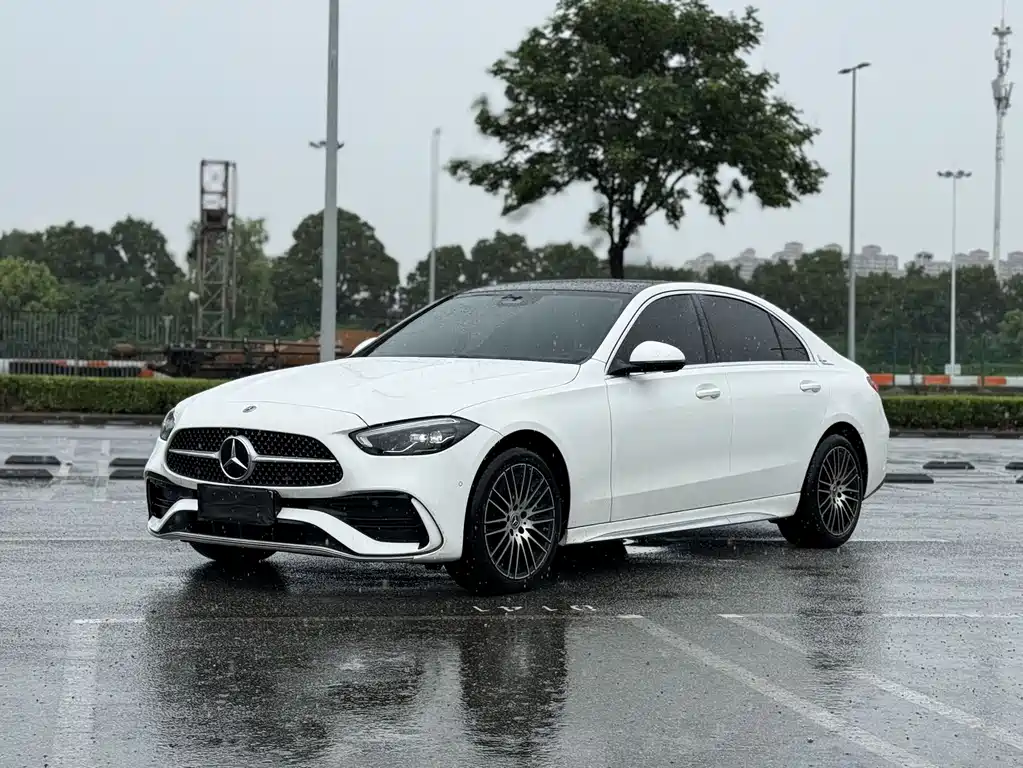 Mercedes-Benz C-Class 2023