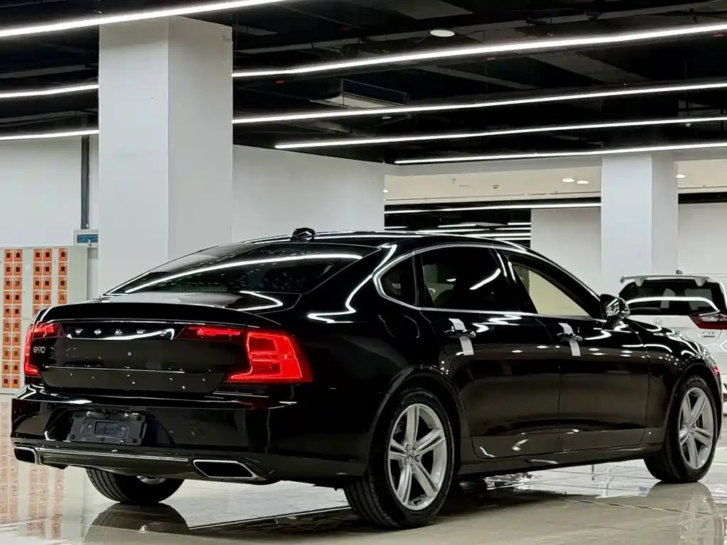 Volvo S90 2017 — фото 4