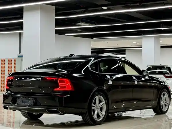 Volvo S90 2018