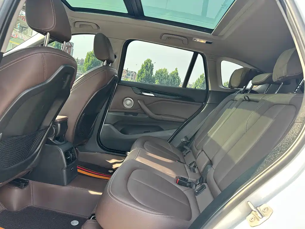 BMW X1 2022 — фото 11