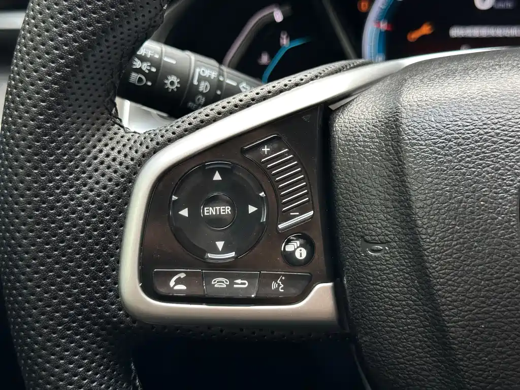 Honda Civic 2018 — фото 24