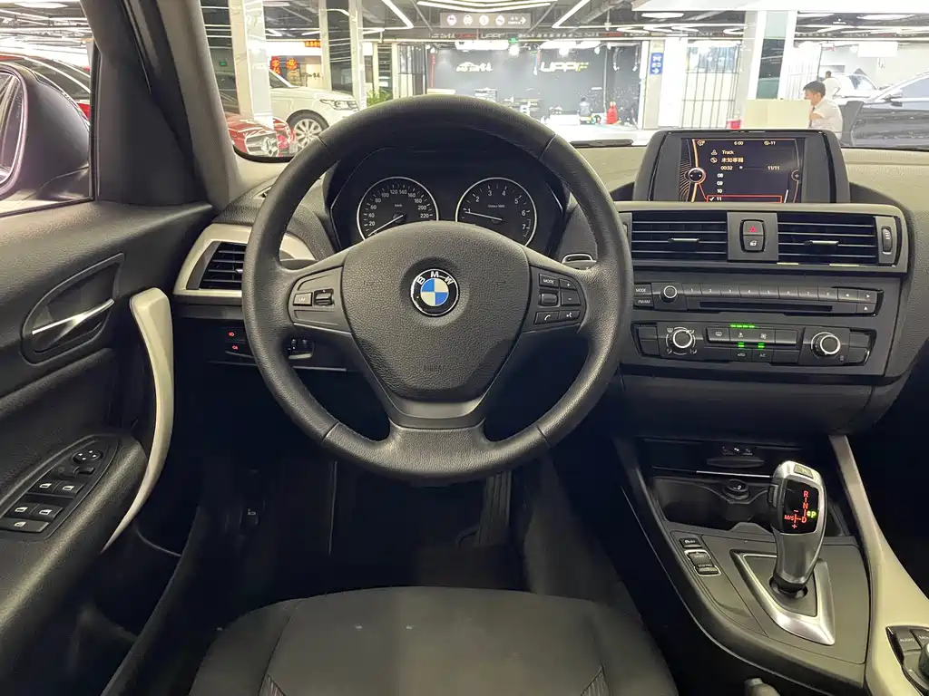 BMW 1 Series 2014 — фото 12