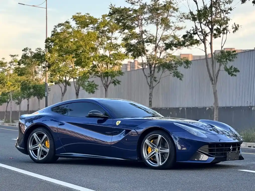 Ferrari F12berlinetta 2016 — фото 4